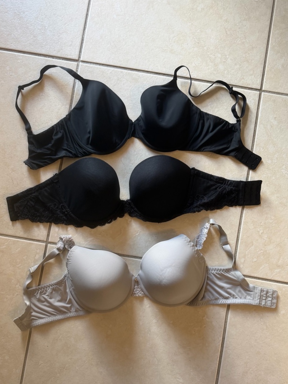 Bundle of three Natori Bras 32DDD